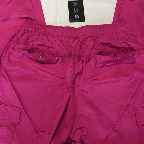 Onzie Parachute Cargo Pants in Raspberry Rose - Picture 5 of 14